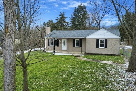 Photo of 9680 Williams Drive, Franklin, OH 45005 (MLS # 952425)