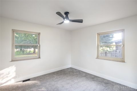 Tiny photo for 2006 S Linda Drive, Bellbrook, OH 45305 (MLS # 946053)