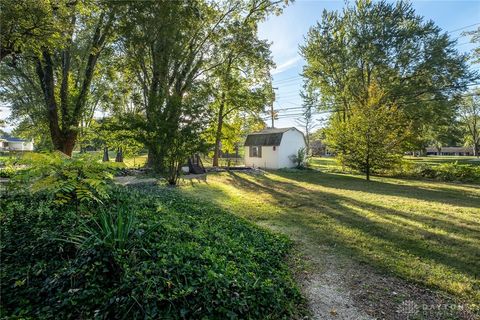 Tiny photo for 2006 S Linda Drive, Bellbrook, OH 45305 (MLS # 946053)