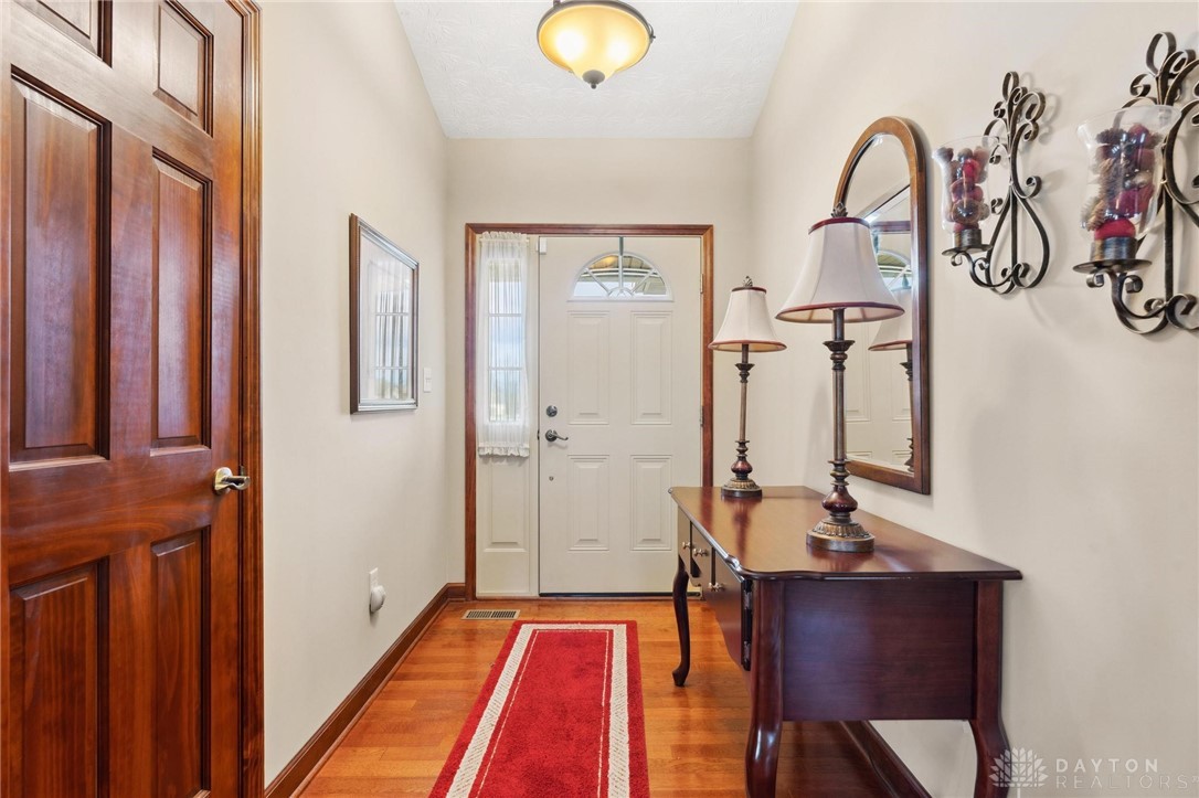 516 Millwood Meadows Drive, Englewood, Ohio image 6