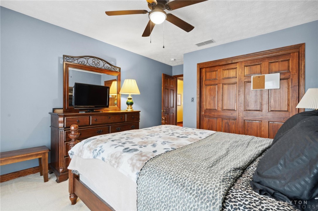 516 Millwood Meadows Drive, Englewood, Ohio image 24