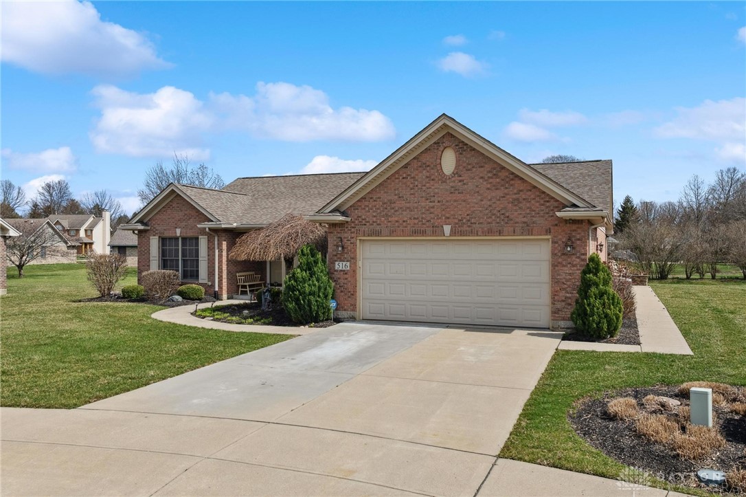516 Millwood Meadows Drive, Englewood, Ohio image 3