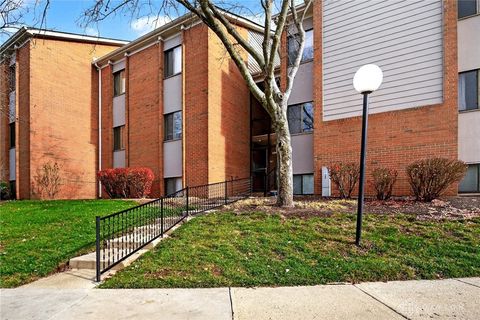 Condo For Sale - 1008 Lookout Trail #C<br/> West Carrollton, OH 45449
