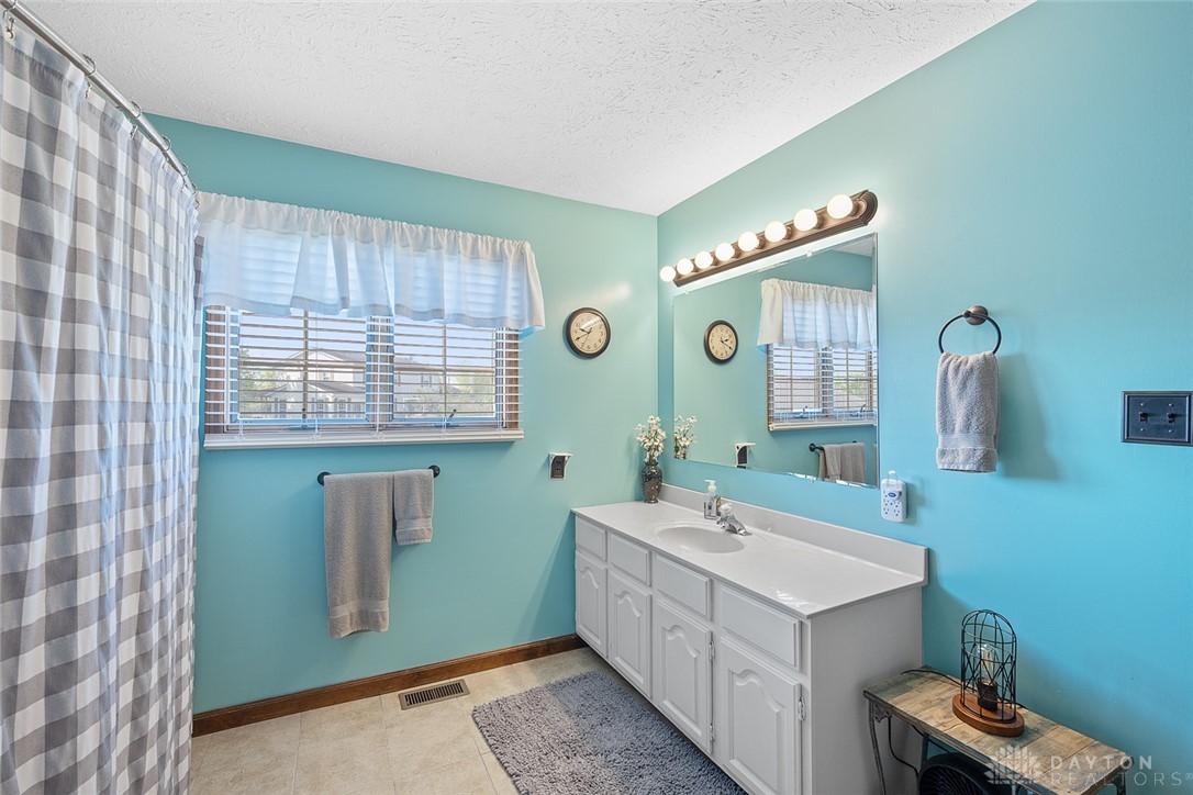 515 Harrison Street, Gratis, Ohio image 27