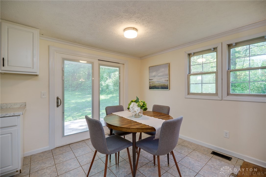4074 Sierra Park Terrace, Beavercreek, Ohio image 11