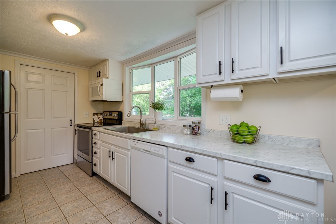 4074 Sierra Park Terrace, Beavercreek, Ohio image 14