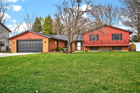 Photo of 3330 Pebble Creek Drive, Beavercreek, OH 45432 (MLS # 953608)