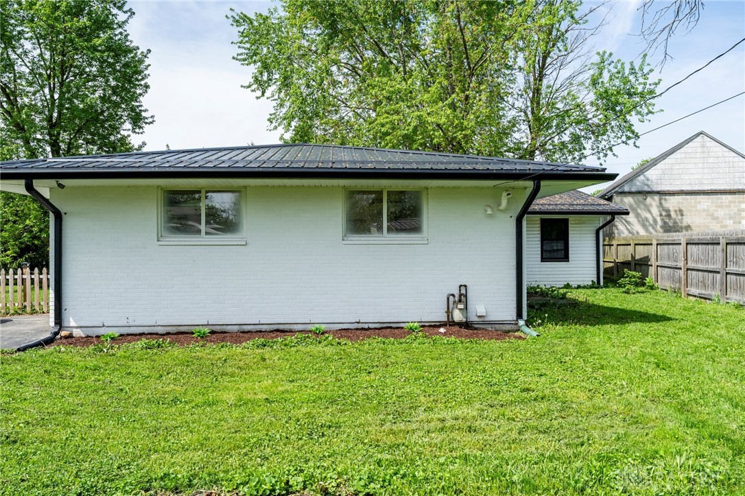 127 S College Street, Sabina, Ohio image 33