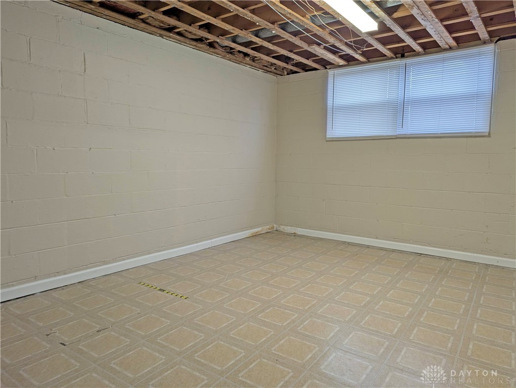 1124 Bookwalter Avenue, New Carlisle, Ohio image 17