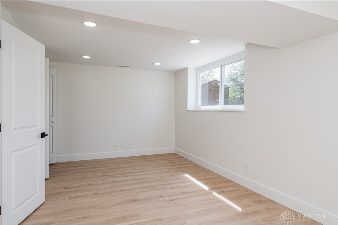 3132 Woonsocket Street, Springfield, Ohio image 14