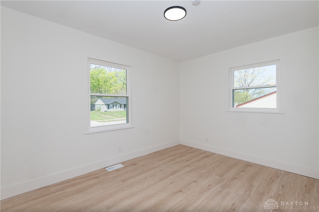 3132 Woonsocket Street, Springfield, Ohio image 8