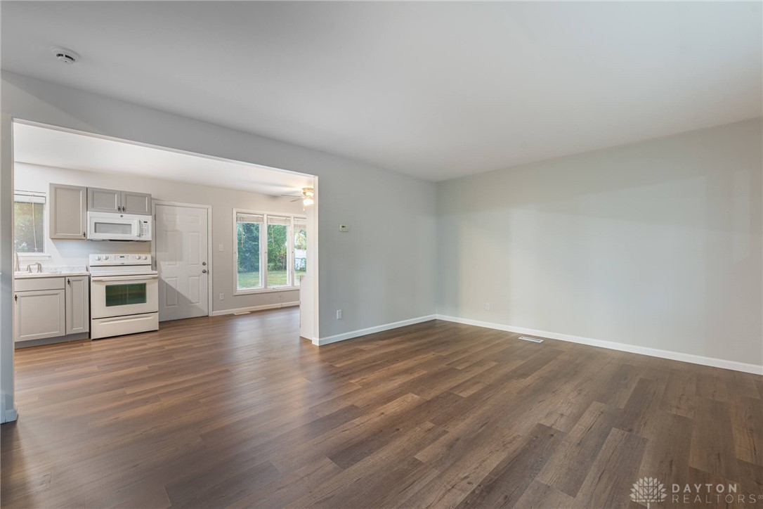 Dayton, Ohio 45416, United States, 3 Bedrooms Bedrooms, ,2 BathroomsBathrooms,Residential,Active,215751