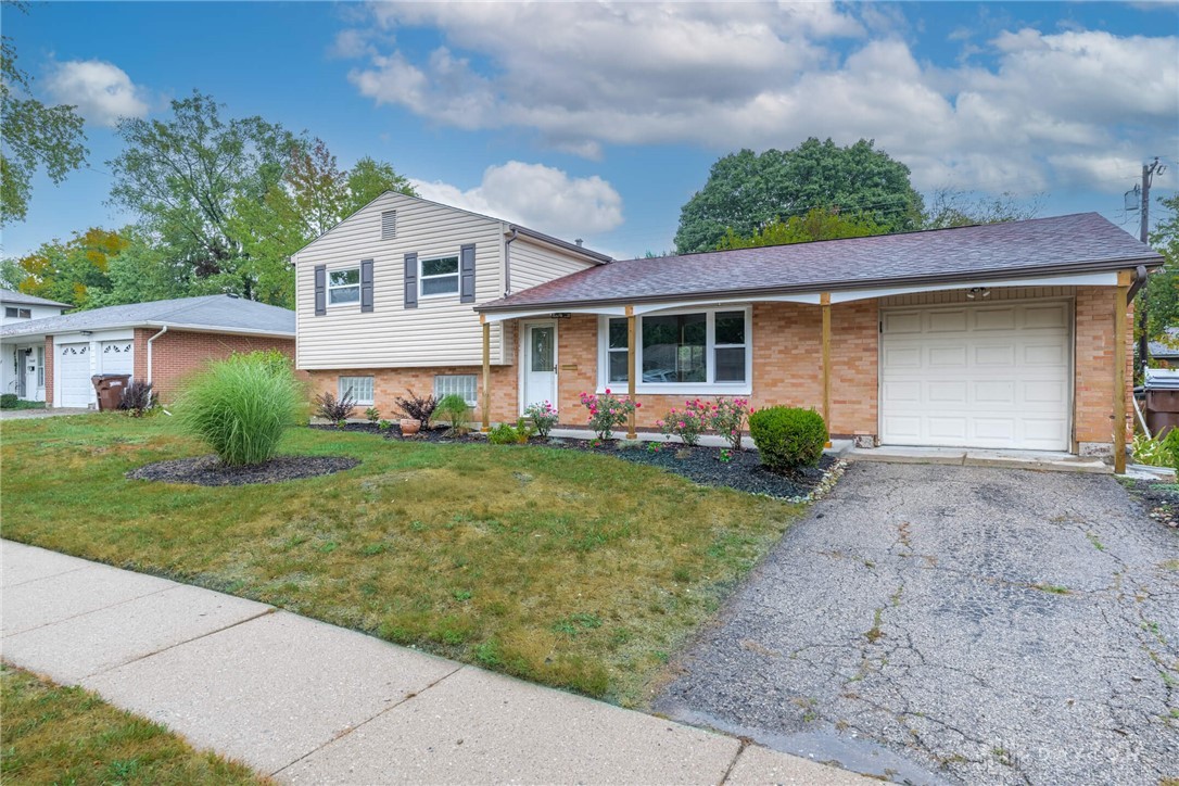 Dayton, Ohio 45416, United States, 3 Bedrooms Bedrooms, ,2 BathroomsBathrooms,Residential,Active,215751