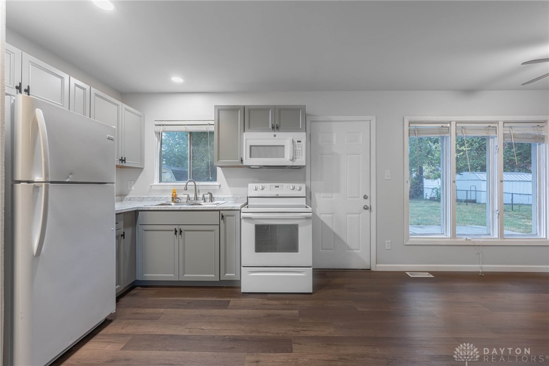 Dayton, Ohio 45416, United States, 3 Bedrooms Bedrooms, ,2 BathroomsBathrooms,Residential,Active,215751