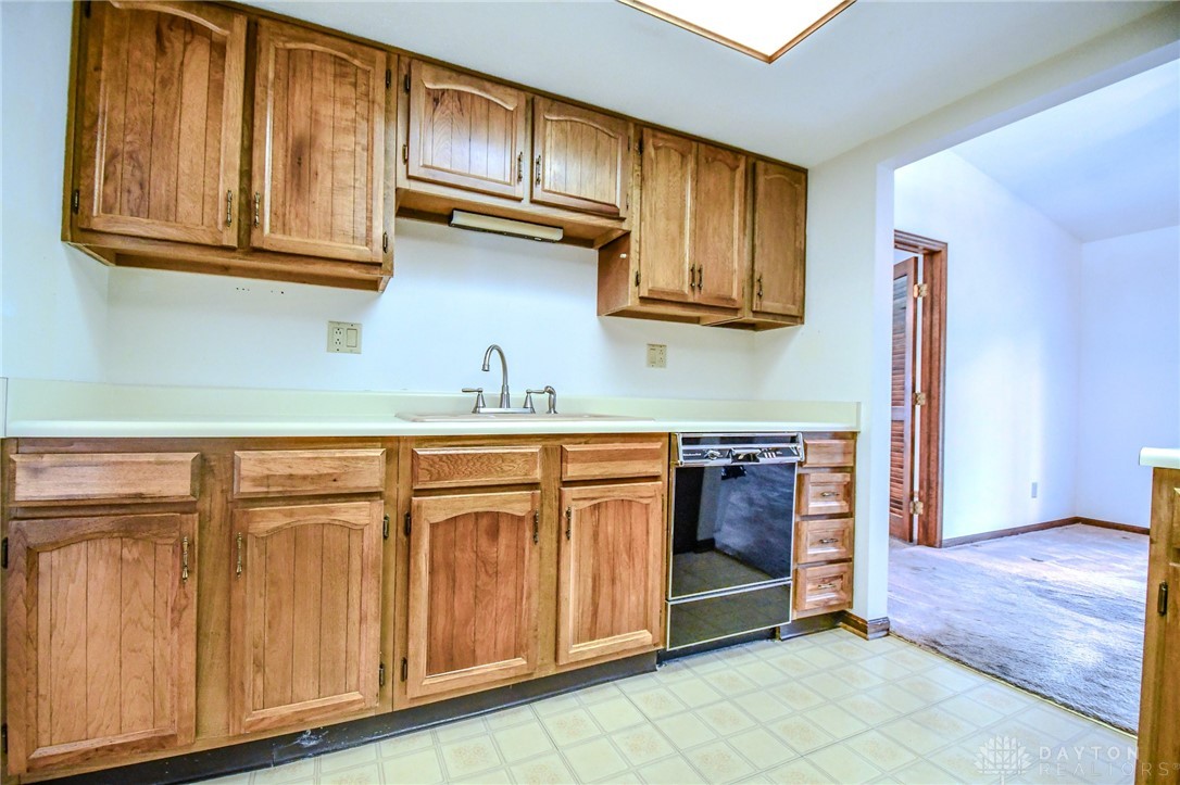 351 Signalfire Drive, Centerville, Ohio image 9
