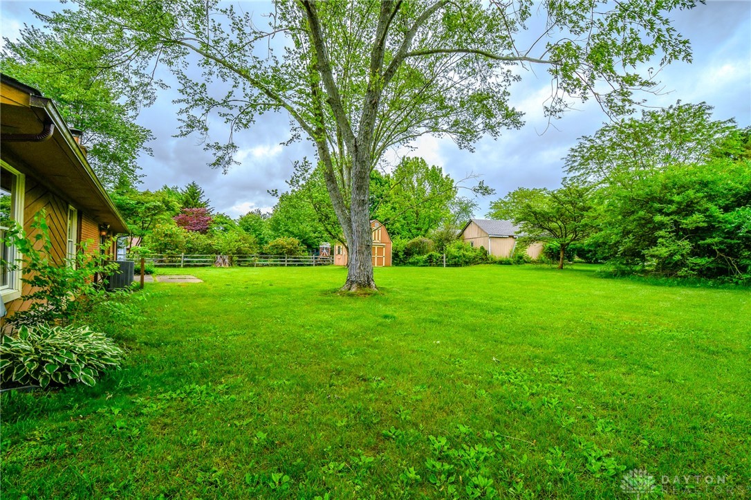 351 Signalfire Drive, Centerville, Ohio image 33