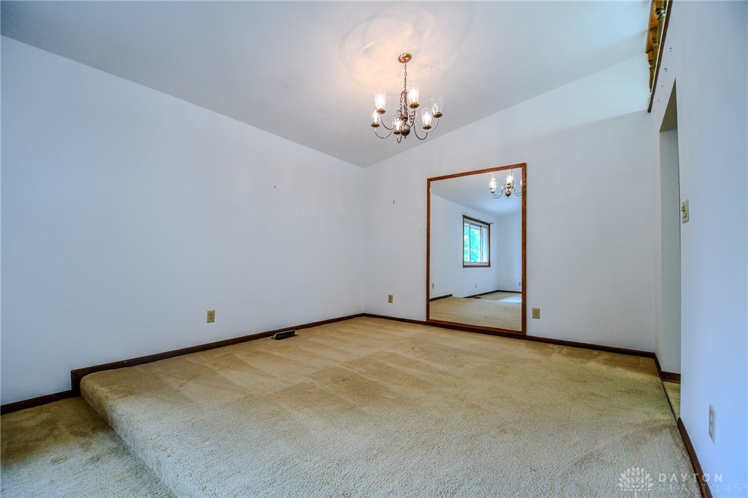 351 Signalfire Drive, Centerville, Ohio image 5
