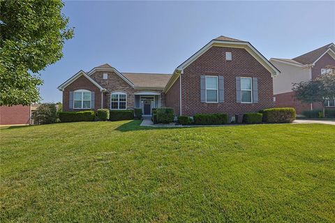 Homes For Sale - 5334 Renaissance Park Drive<br/> Middletown, OH 45005
