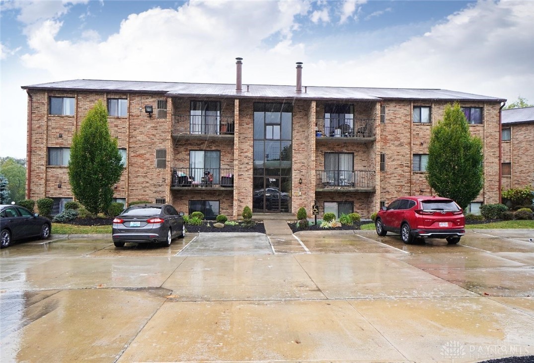 7234 Creekview Drive #9, Colerain Township, Ohio image 1