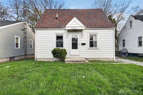 Photo of 3713 El Paso Avenue, Harrison Twp, OH 45406 (MLS # 955919)