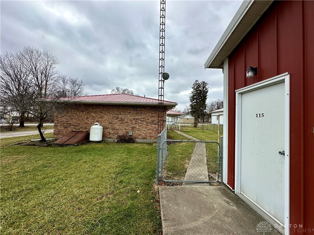115 Lynn Street, Palestine, Ohio image 4