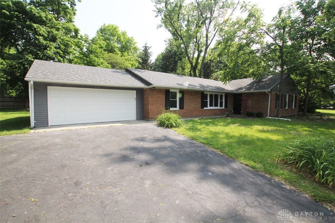 5292 Little Woods Lane, Dayton, Ohio image 1