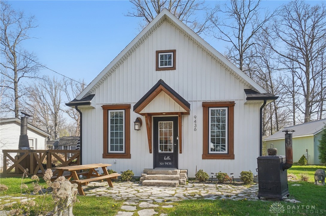 9436 Cottonwood Drive, Huntsville, Ohio image 4