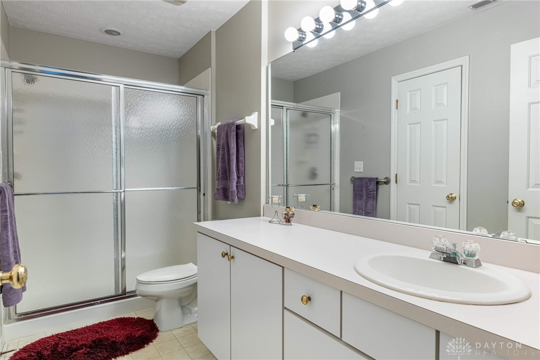 91 Villa Pointe Drive, Springboro, Ohio image 21