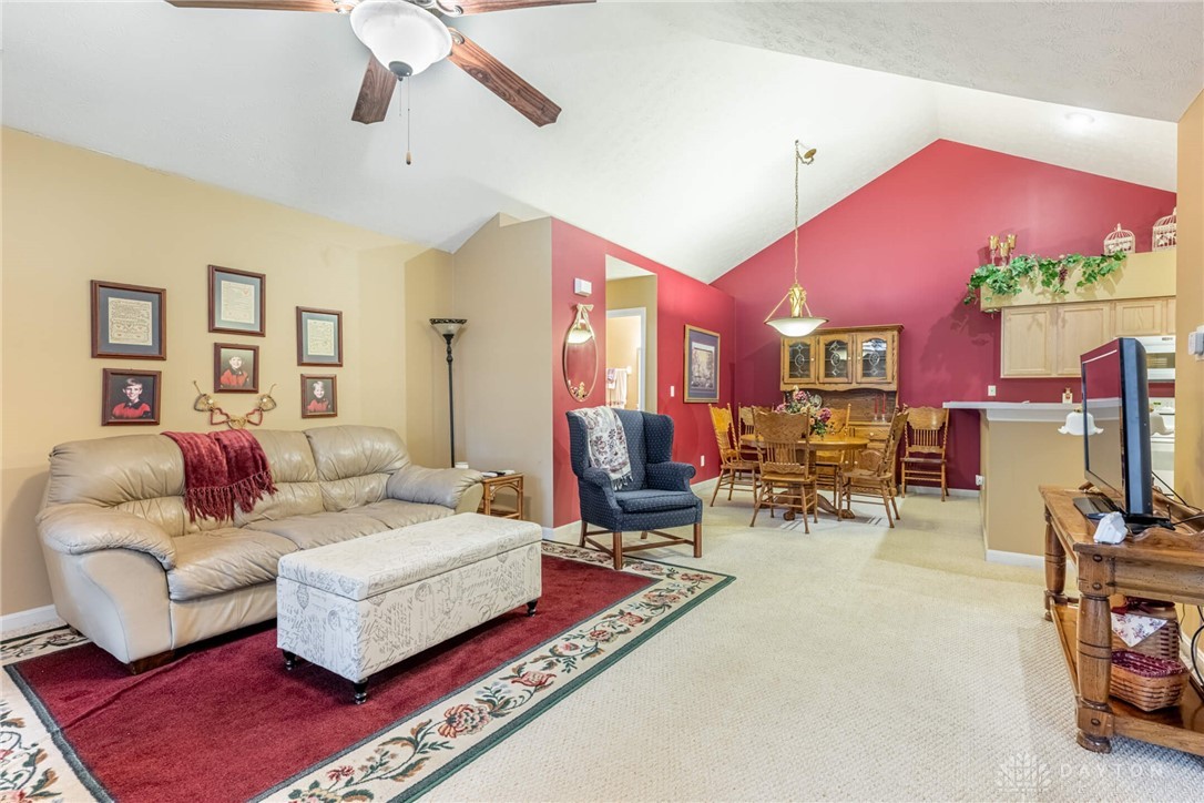 91 Villa Pointe Drive, Springboro, Ohio image 6