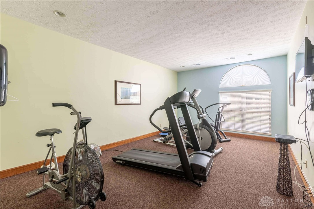 91 Villa Pointe Drive, Springboro, Ohio image 32