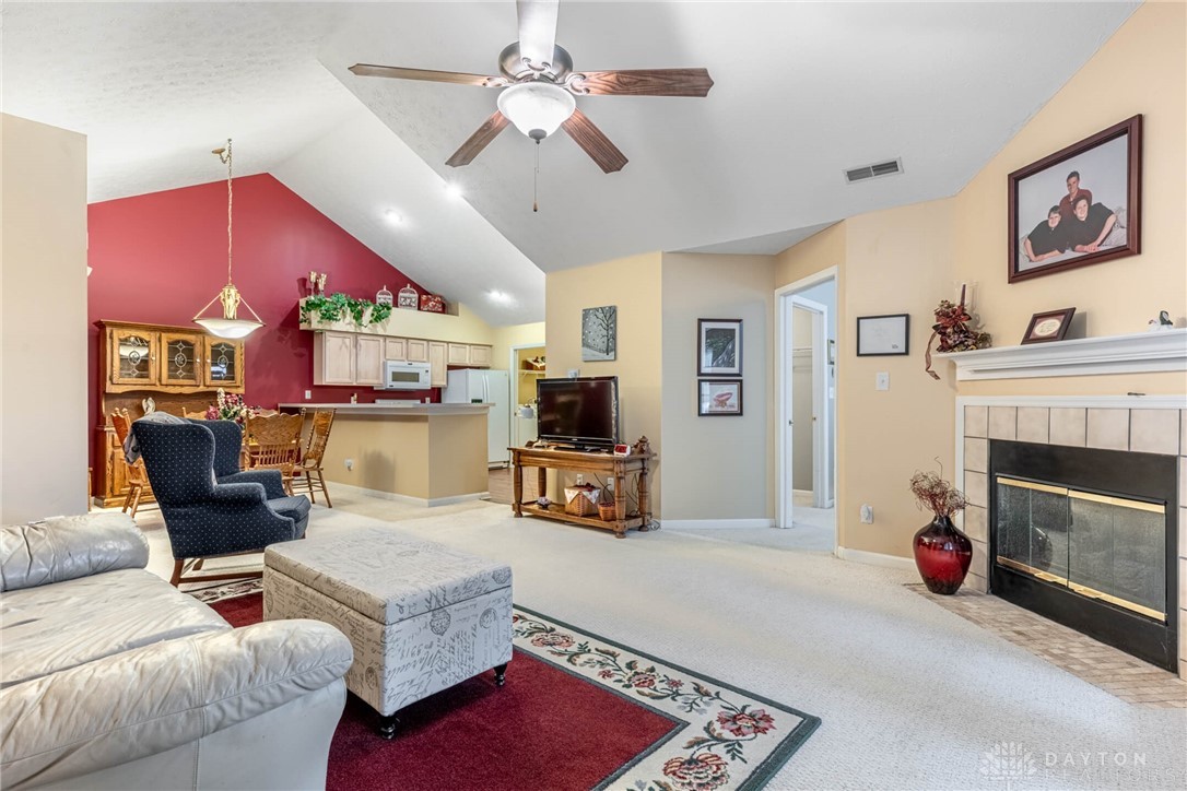 91 Villa Pointe Drive, Springboro, Ohio image 5