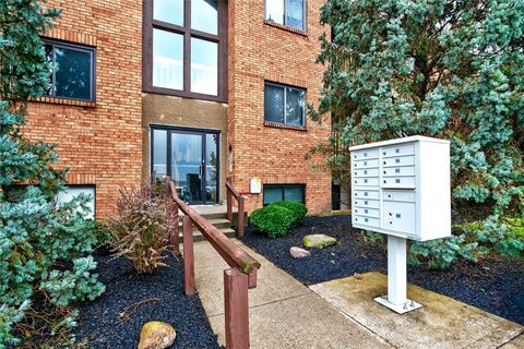 Photo of 3151 Roesch Boulevard #6, Fairfield, OH 45014 (MLS # 954953)