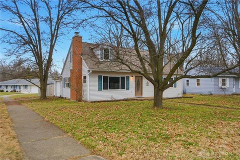 Photo of 336 N Wolf Creek Street, Brookville, OH 45309 (MLS # 950157)