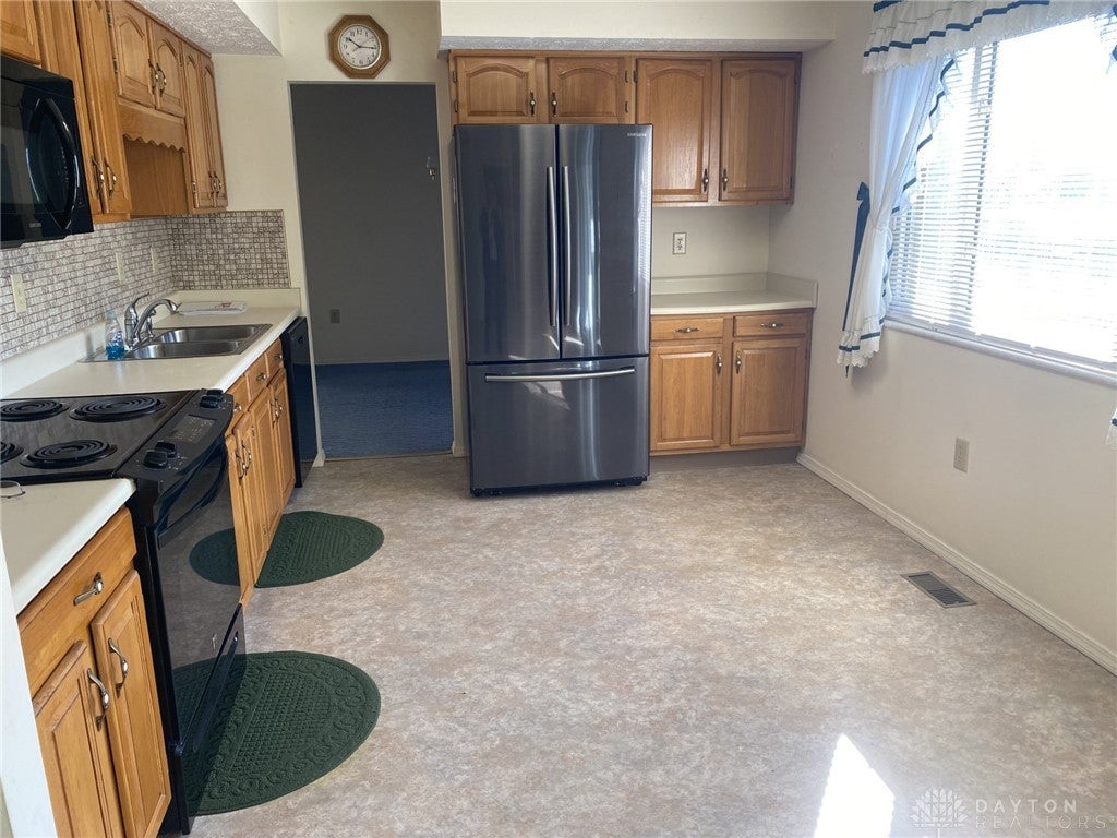 1220 Nassau Drive