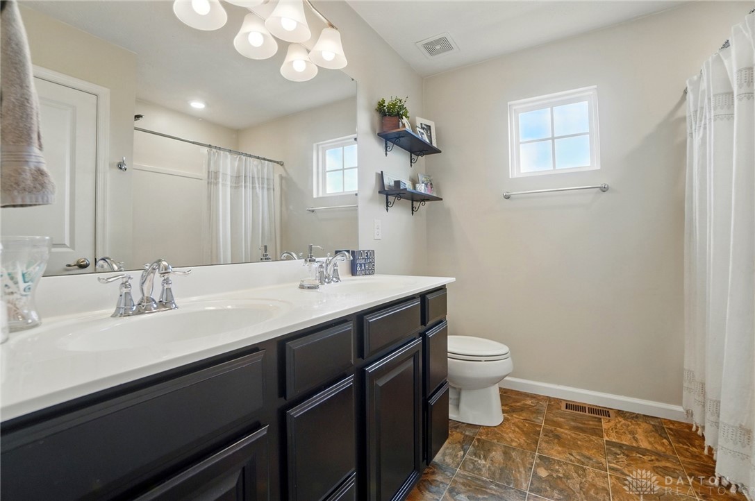 7221 River Birch Street, Tipp City, Ohio image 32