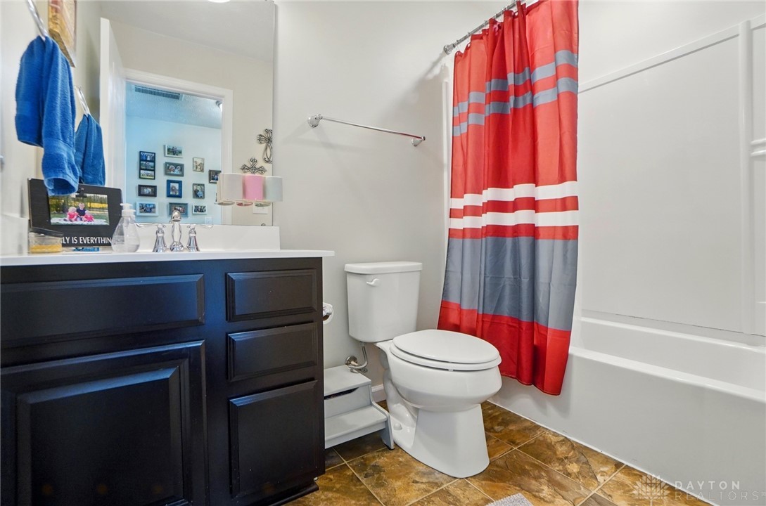 7221 River Birch Street, Tipp City, Ohio image 39