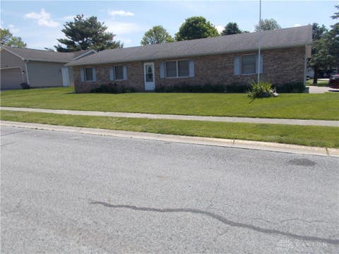 Homes For Sale - 317 Seneca Drive<br/> Miami County, Pleasant Hill, OH 45359