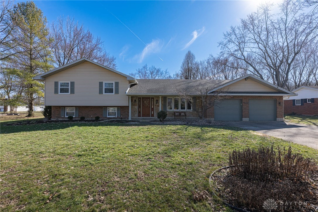 3997 Willowcrest Road, Beavercreek, Ohio image 1