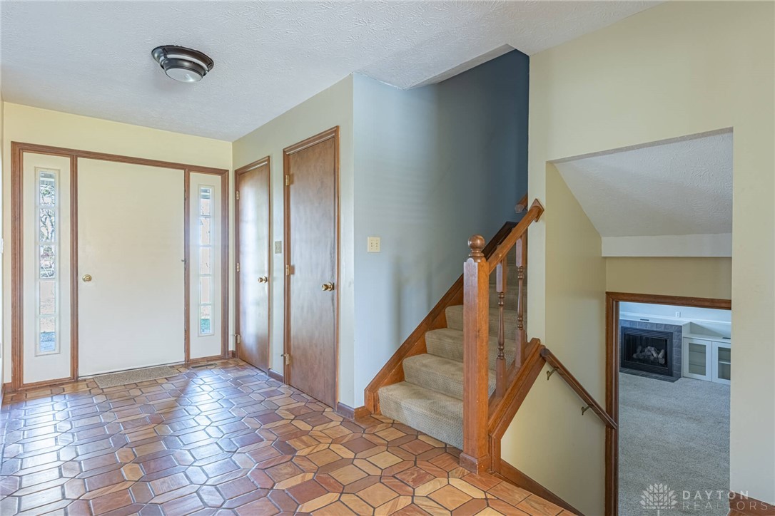 3997 Willowcrest Road, Beavercreek, Ohio image 4