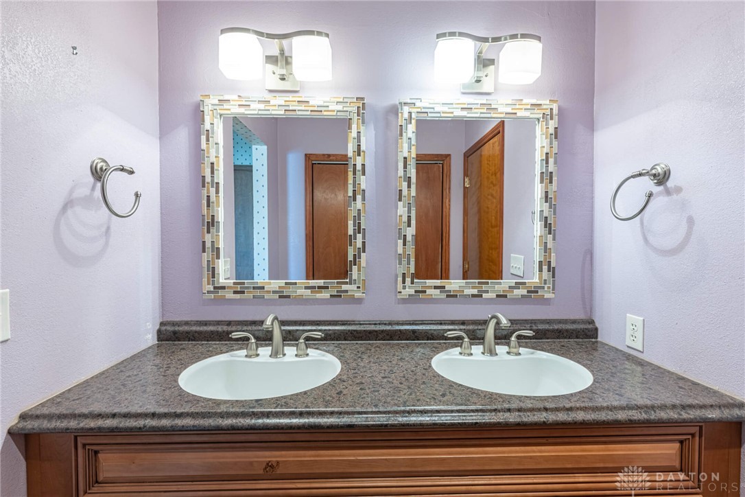 3997 Willowcrest Road, Beavercreek, Ohio image 31