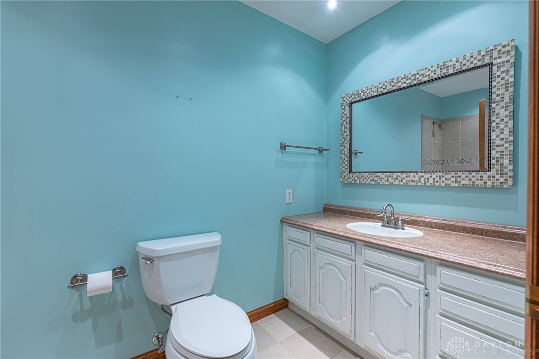 3997 Willowcrest Road, Beavercreek, Ohio image 24