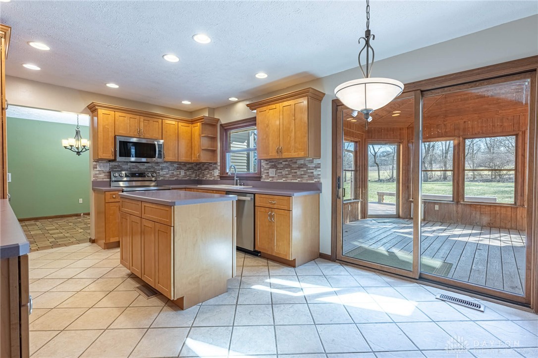 3997 Willowcrest Road, Beavercreek, Ohio image 13