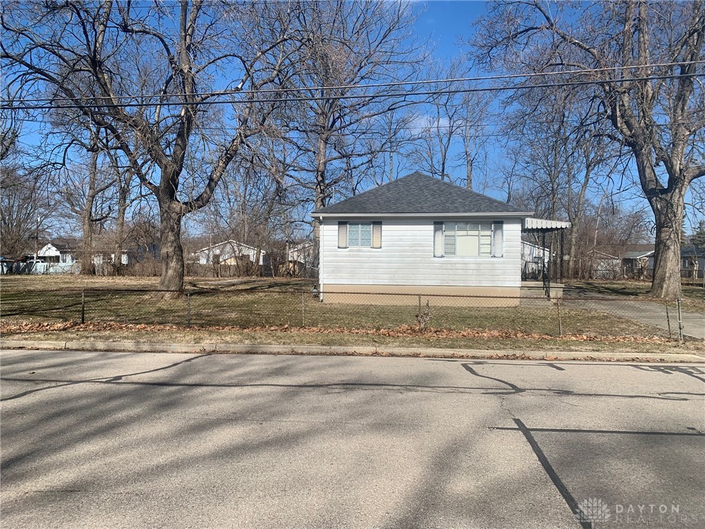3553 Cozy Camp Road, Moraine, Ohio image 2