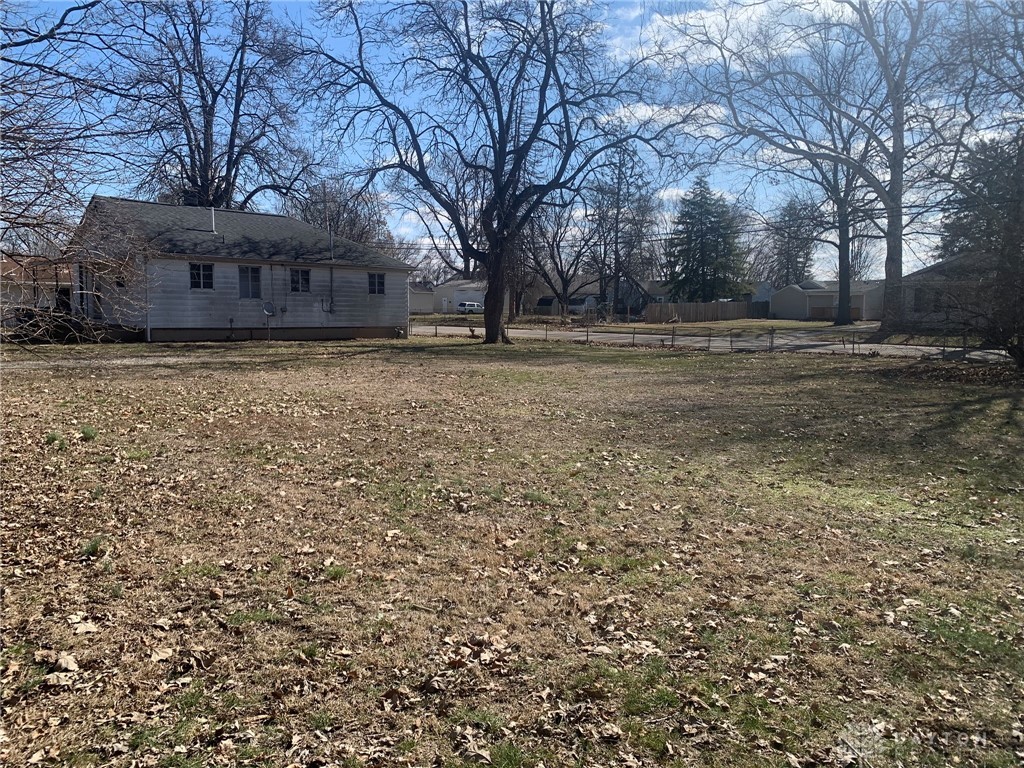 3553 Cozy Camp Road, Moraine, Ohio image 3