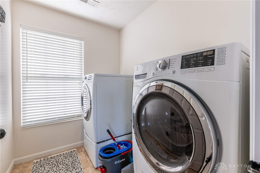 6010 Blackford Way, Tipp City, Ohio image 31