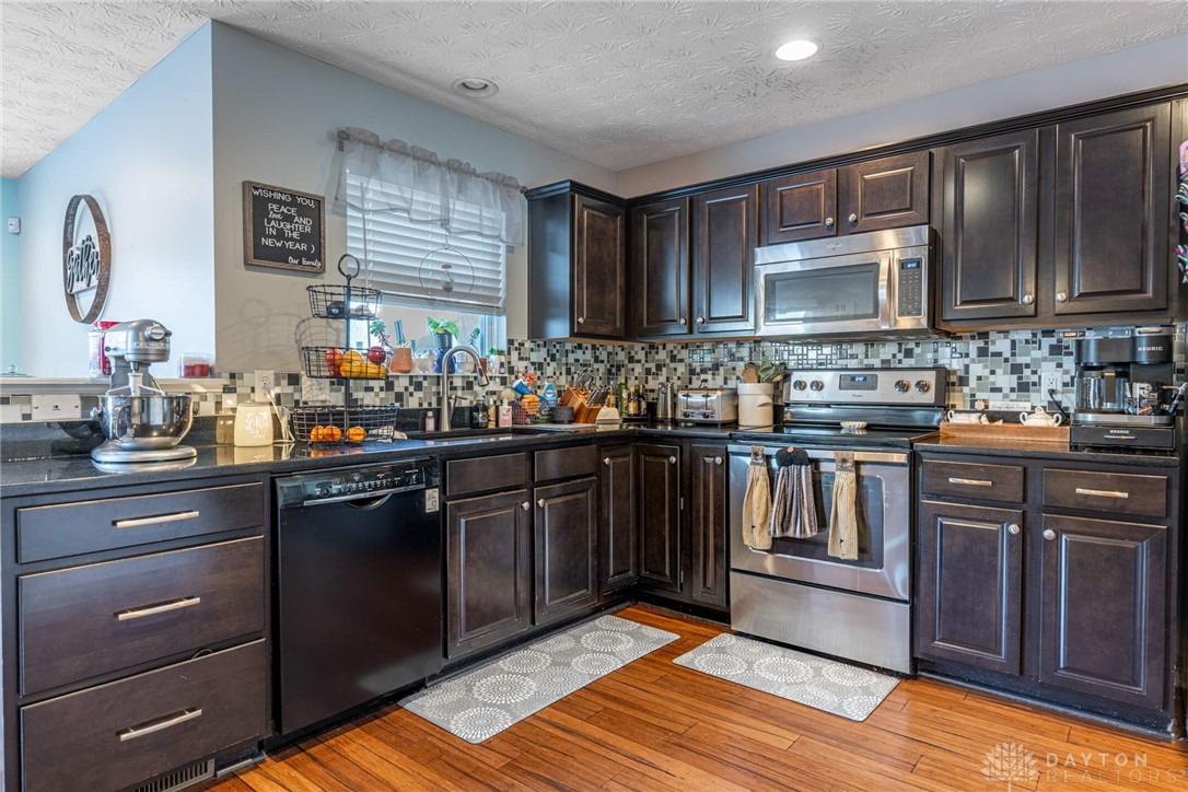 6010 Blackford Way, Tipp City, Ohio image 12