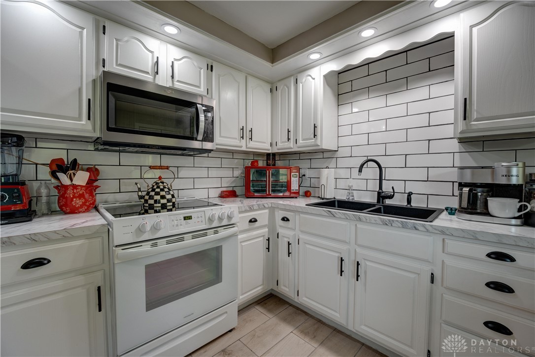 877 Rush Road, New Madison, Ohio image 4