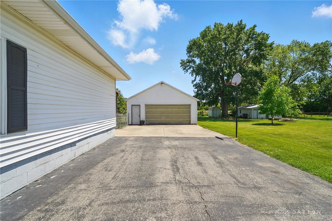 6726 Middletown Germantown Road, Middletown, Ohio image 25