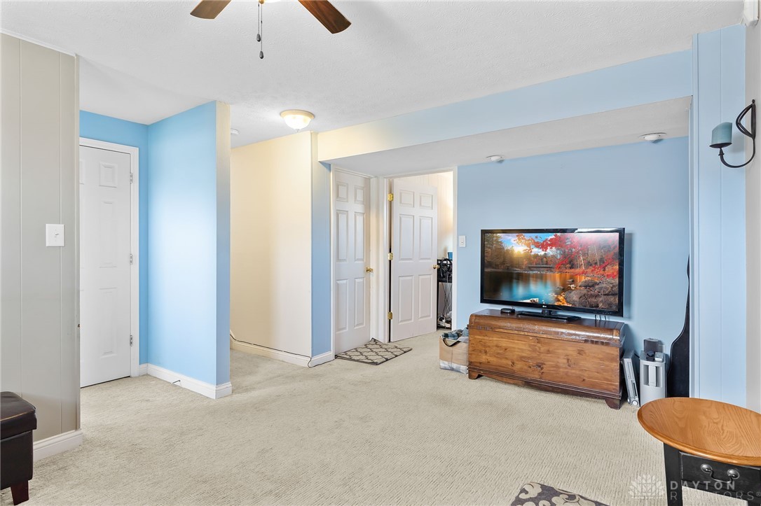 297 Fairway Drive, Fairborn, Ohio image 24
