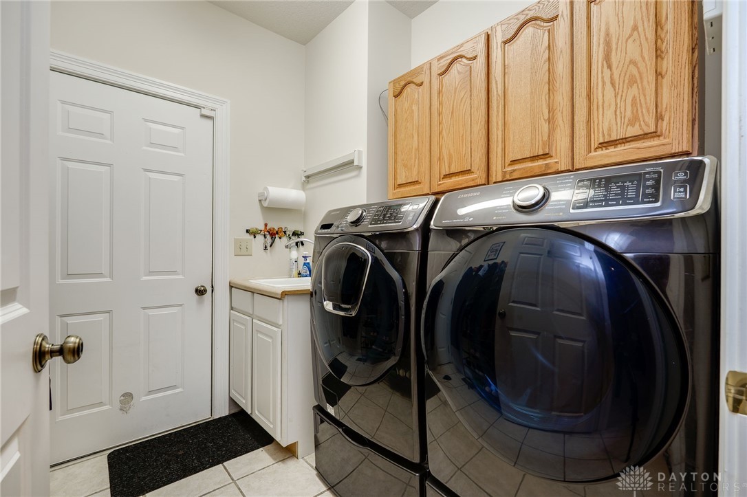 4254 Hummingbird Way, Springfield, Ohio image 24